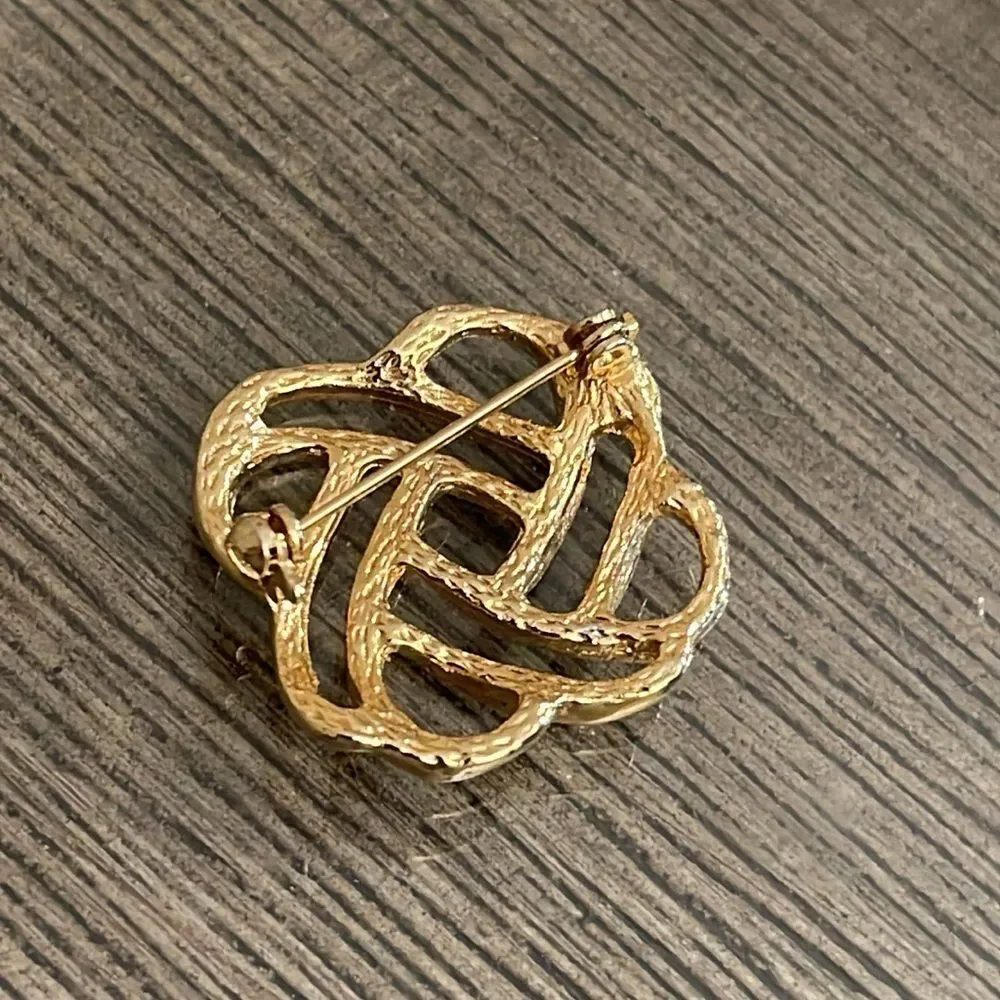 Vintage Woven Gold-tone Knot Pin - Brooch